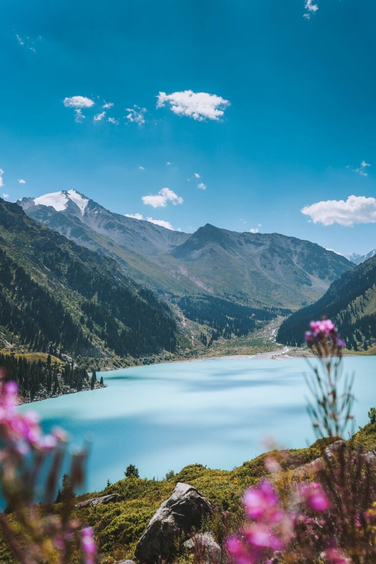 Velké Almatinské jezero, Kazachstán