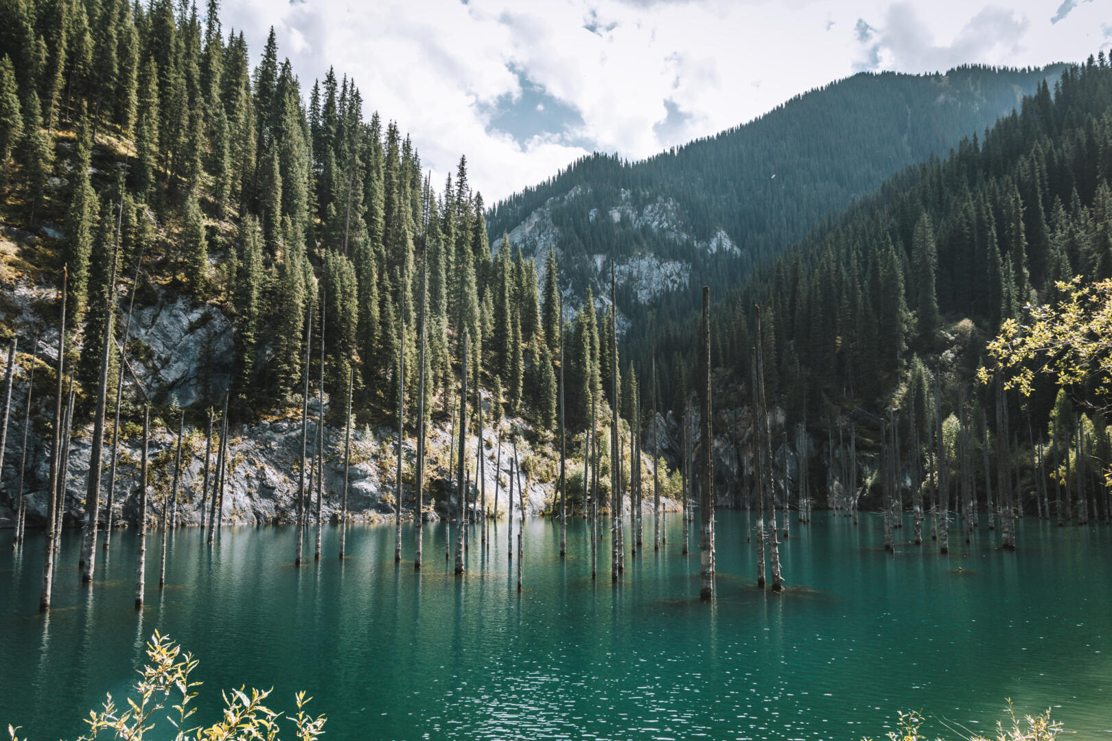 Jezero Kaindy, Kazachstán