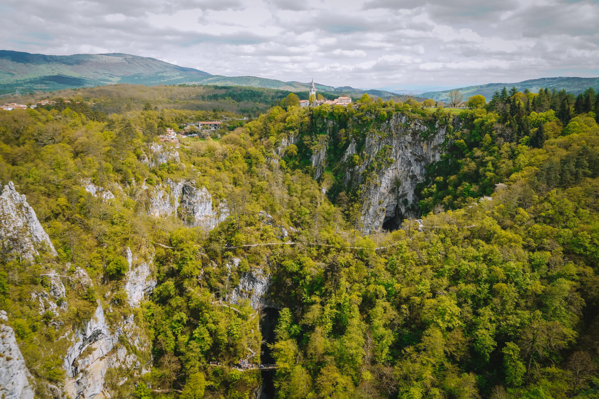 Škocjanské jeskyně Slovinsko